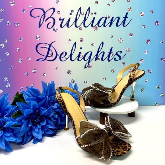 🐆NWOB BETSEY LEOPARD PEARL BOW HEELS - Picture 1 of 8